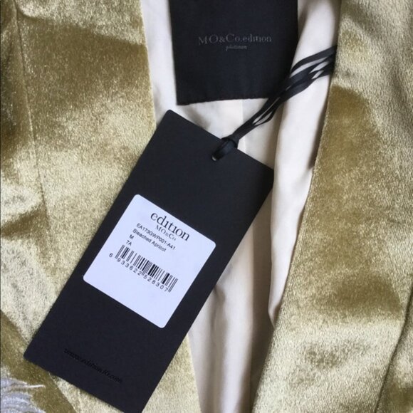 Gold velvet MO & Co Edition Robe - Picture 4 of 4